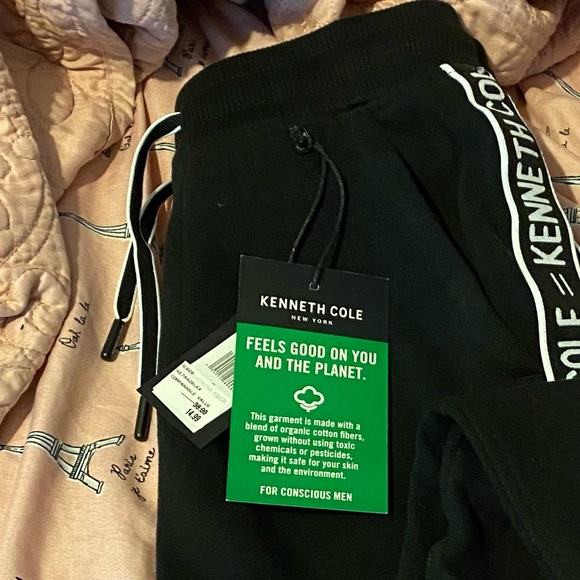 Kenneth Cole Eco Joggers - Picture 2 of 3